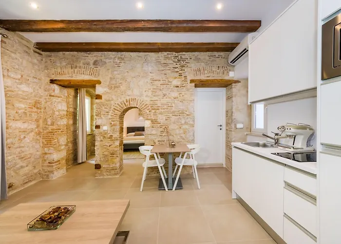Kostela Luxury By Belmont Realty * Задар