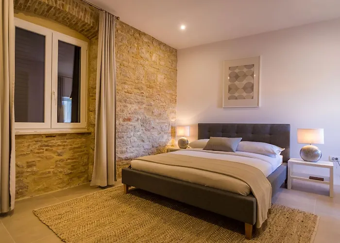 Kostela Luxury By Belmont Realty Задар